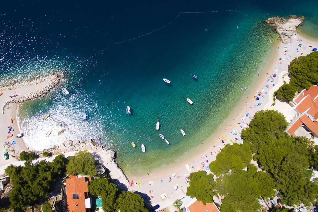 Rooms With A Parking Space Brela, Makarska - 17281 Esterno foto