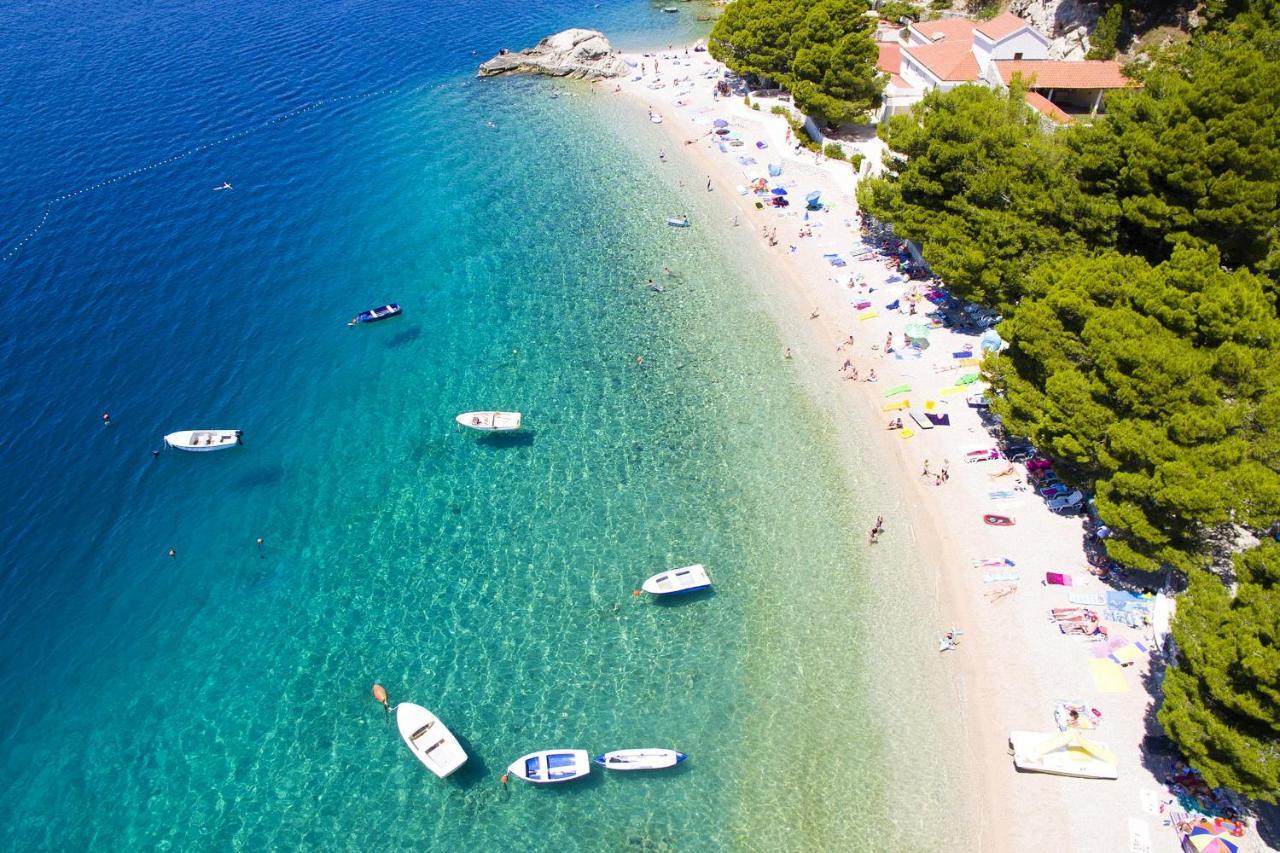 Rooms With A Parking Space Brela, Makarska - 17281 Esterno foto