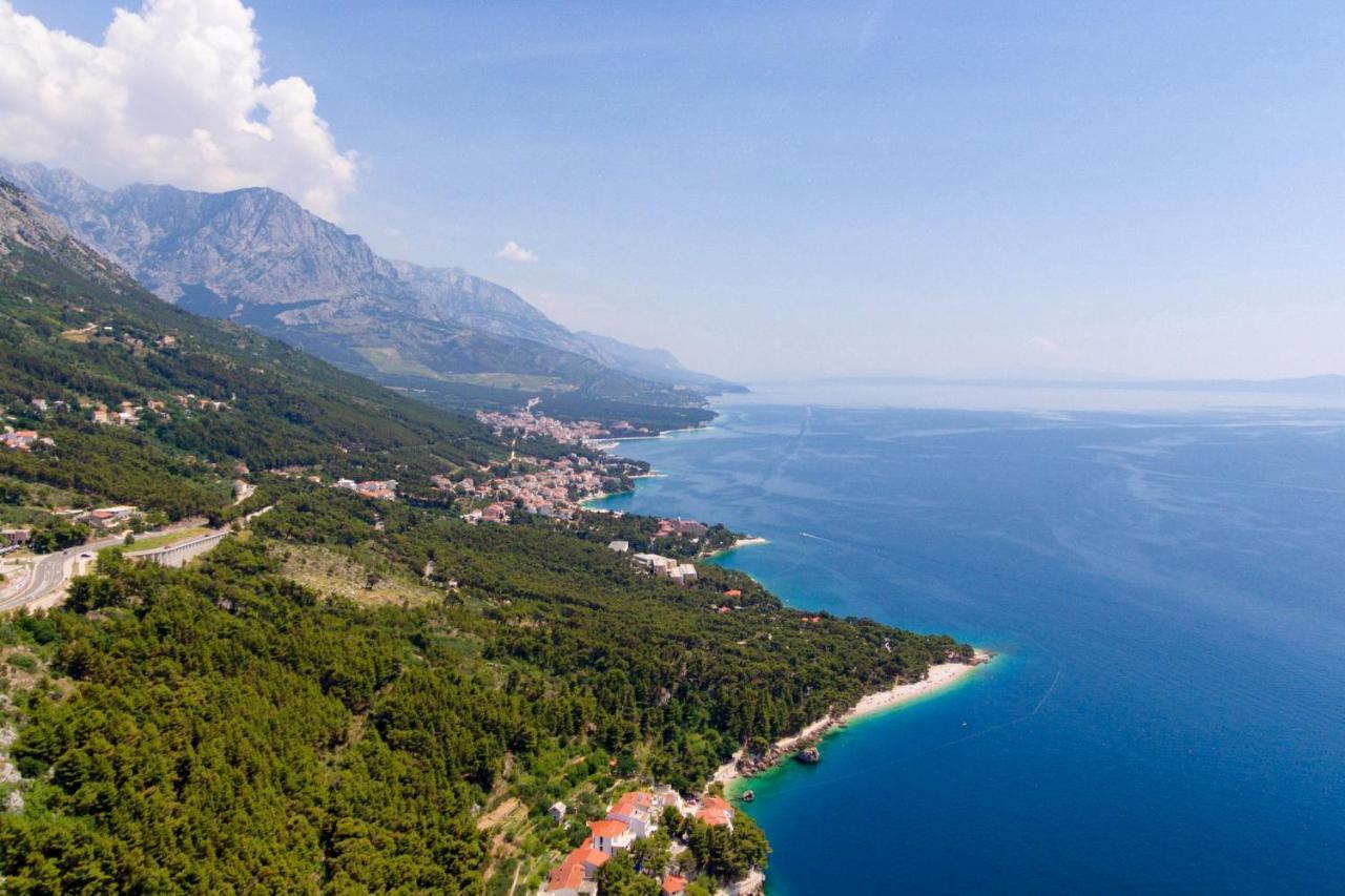 Rooms With A Parking Space Brela, Makarska - 17281 Esterno foto